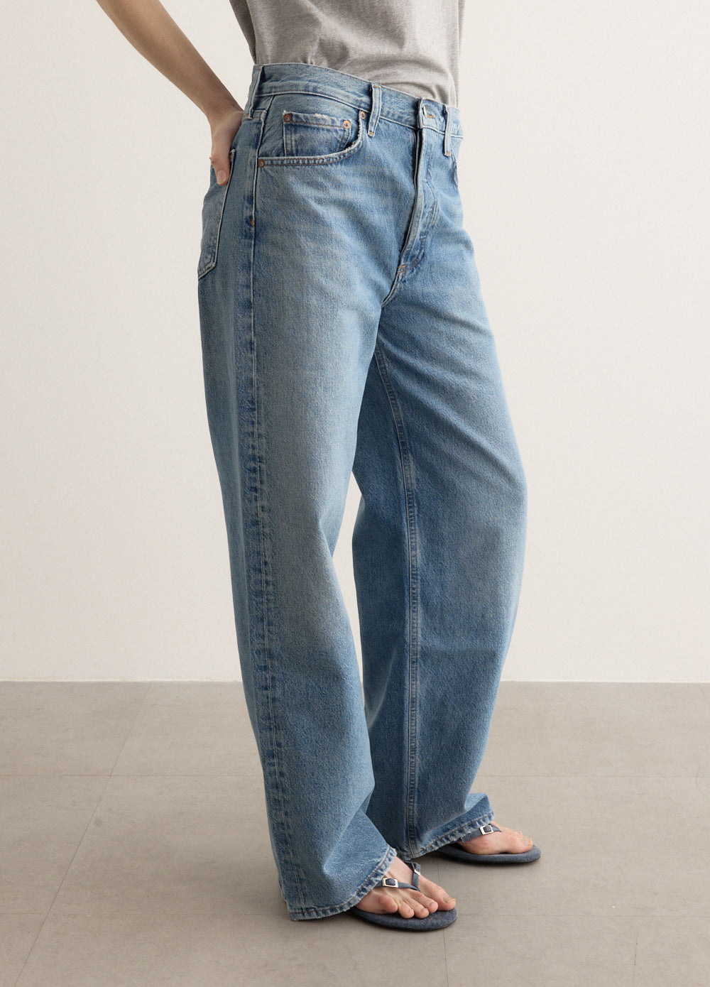 Low Slung Baggy Jeans