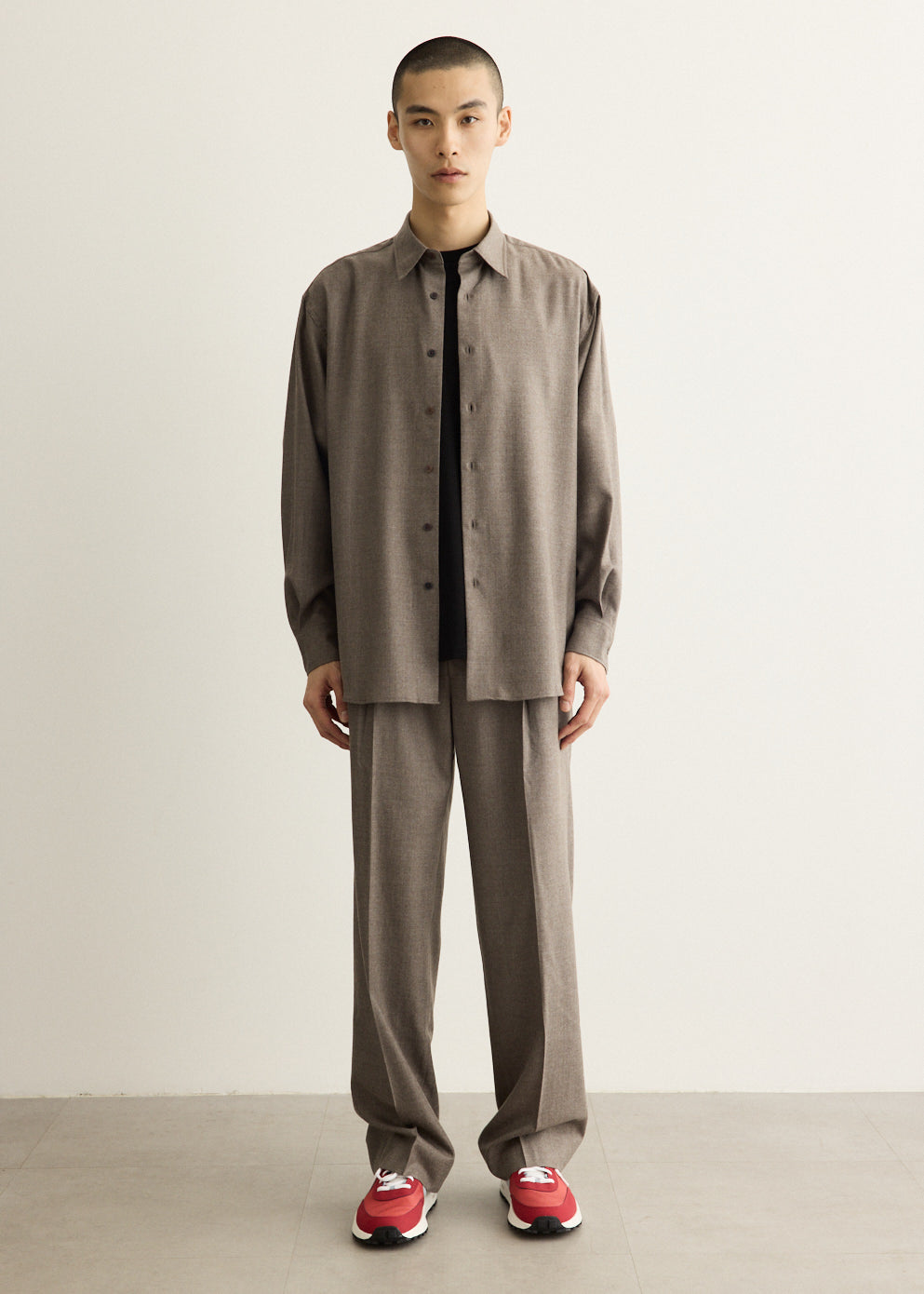 Super Light Wool Two-Tuck Slacks
