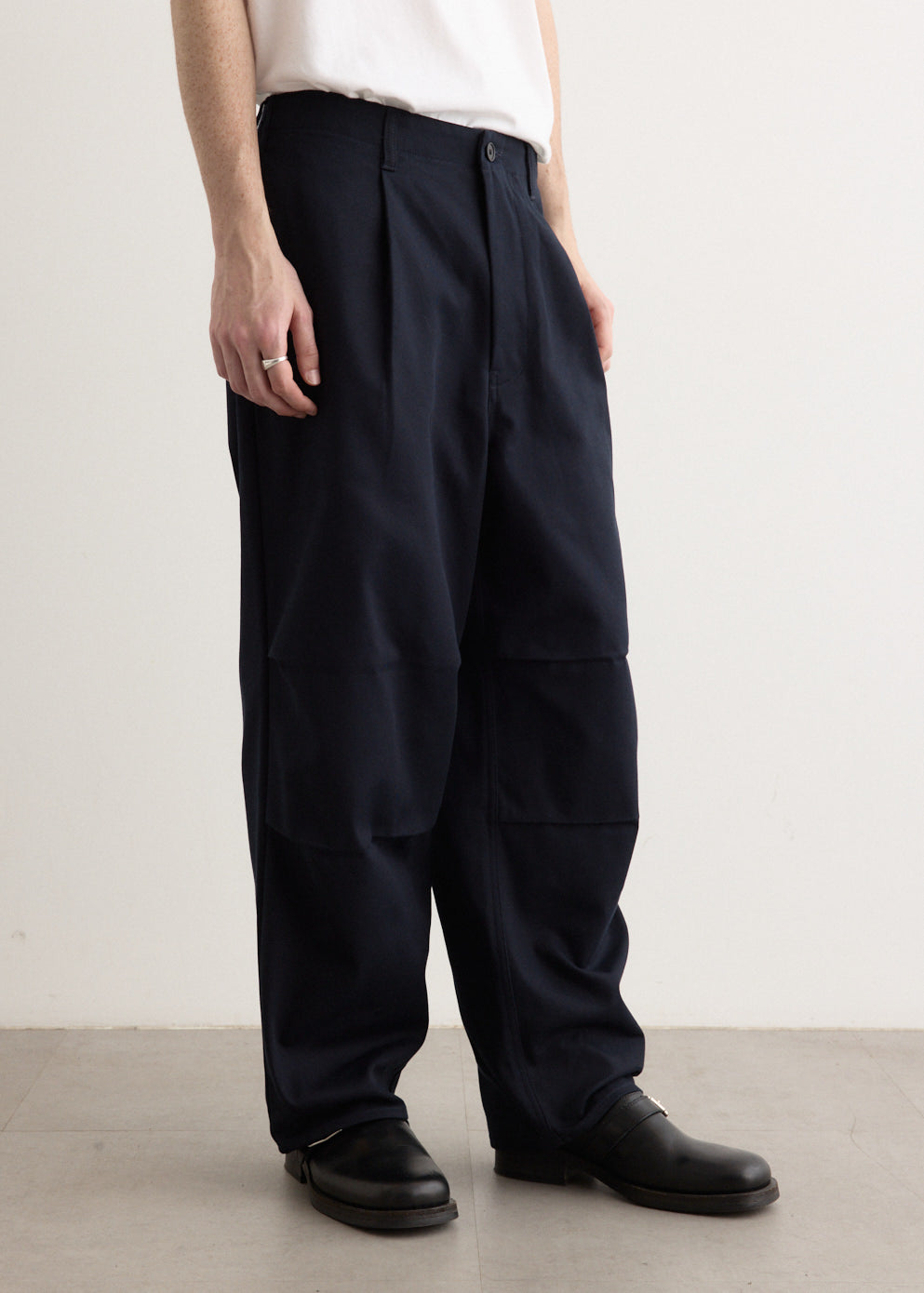 Knee Tuck Wide Pants