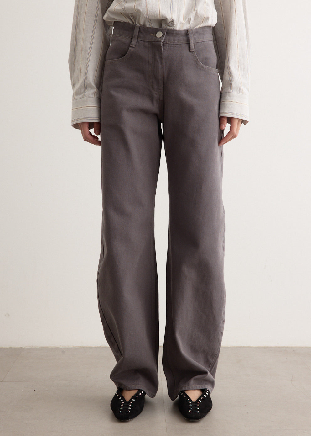 Wide Cocoon Fit Jeans